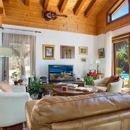 Sleeps 7 Lloret de Mar