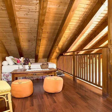 Sleeps 7 Villa *