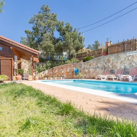 Sleeps 7 Villa *