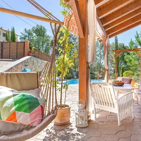 Sleeps 7